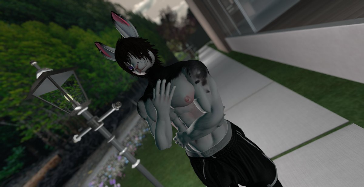 I'll look good with this thinking pose XD