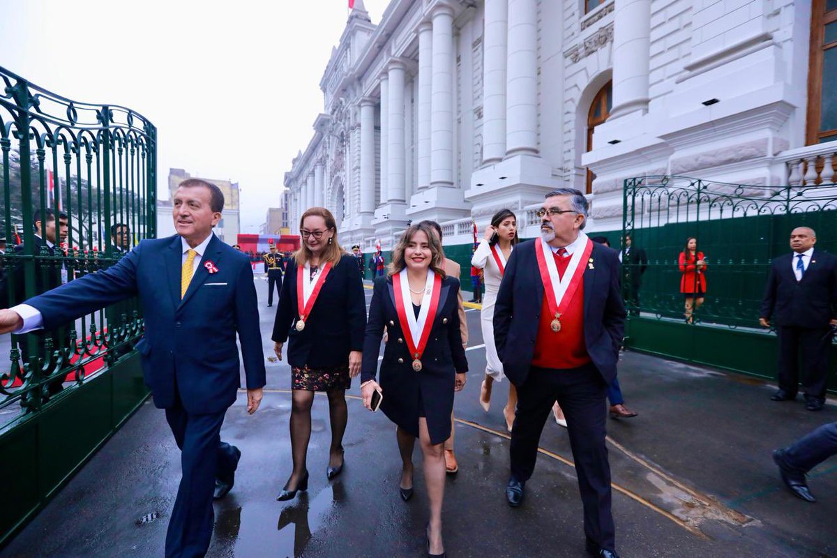 Nuestra congresista <a href="/NelcyHeidingerB/">Congresista Nelcy Heidinger</a> integra la Comisión de Anuncio que, según el protocolo, informará a la Jefa del Estado, Dina Boluarte, que el Congreso está constituido para escuchar su mensaje, y la invitará  a asistir al recinto del Legislativo.
#Feliz28DeJulio #Congreso