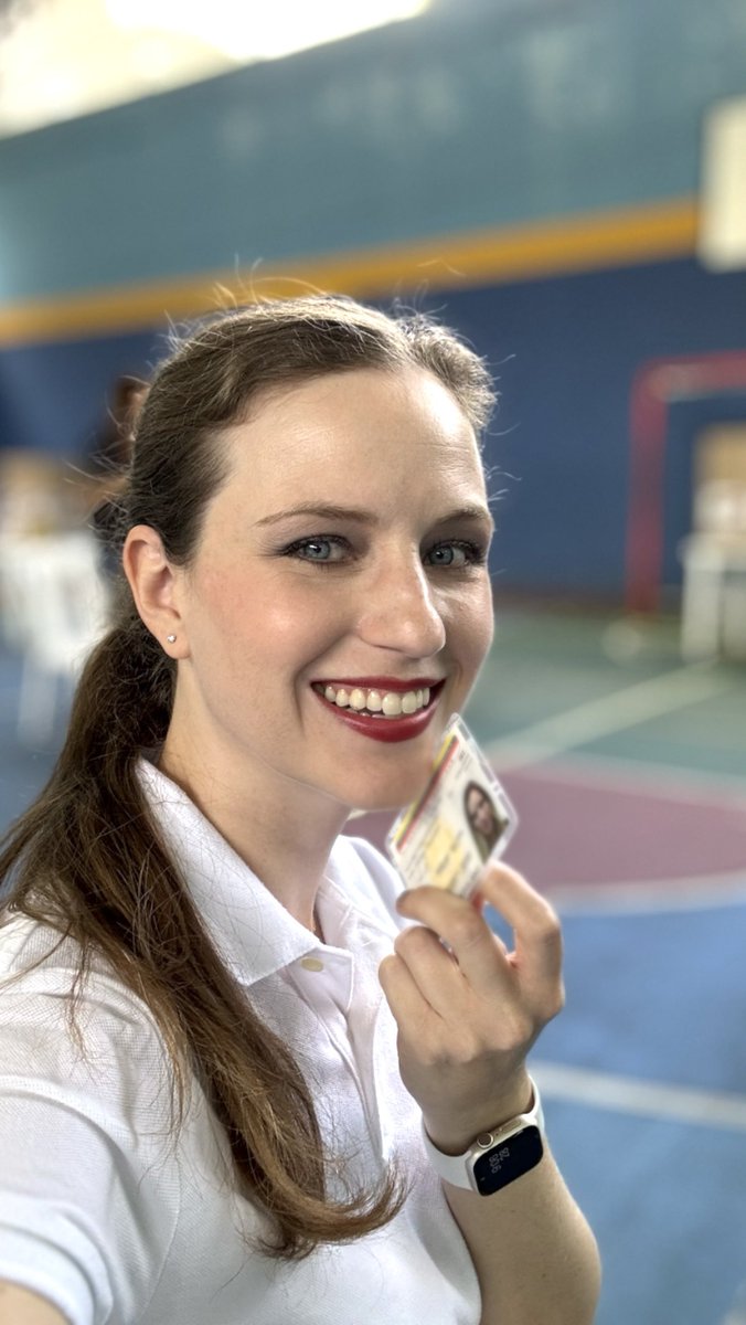 ¡Salgan a votar! El día es hoy!!!

#AVotar #Venezuela #Presidenciales2024 #VamosAGanar 🇻🇪🇻🇪🇻🇪