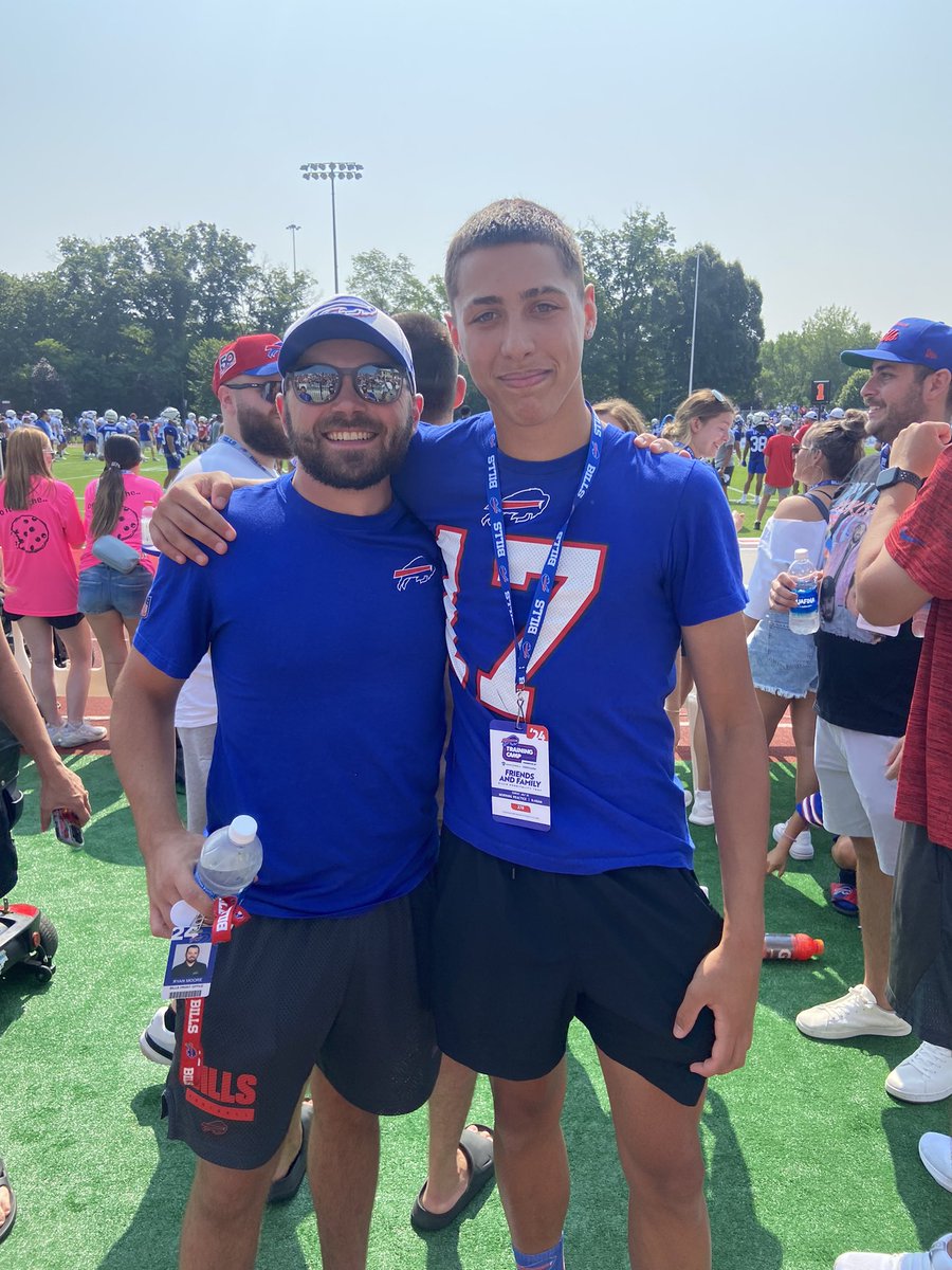 Rob Currin tweet media