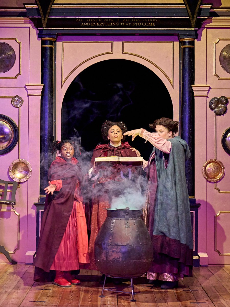 Shakespeare’s Globe tweet media