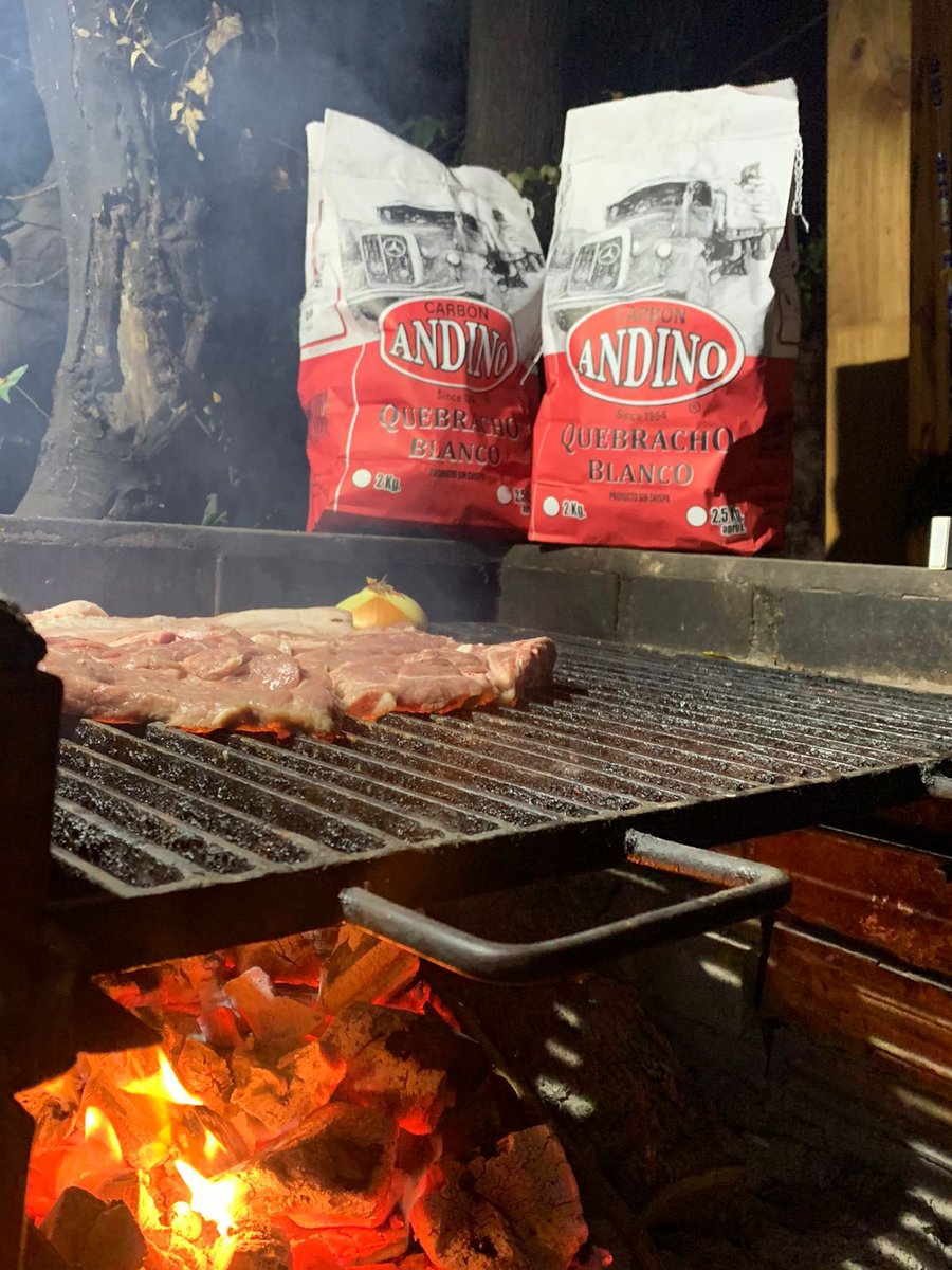 Ahí está el insta de la página de este TREMENDO CARBÓN WEON OH!!!

instagram.com/carbonandinoof…

1000000% recomendado 
Síganlo cabrooooooos!!!! 
Ayudemos a los emprendedores Chilenos!