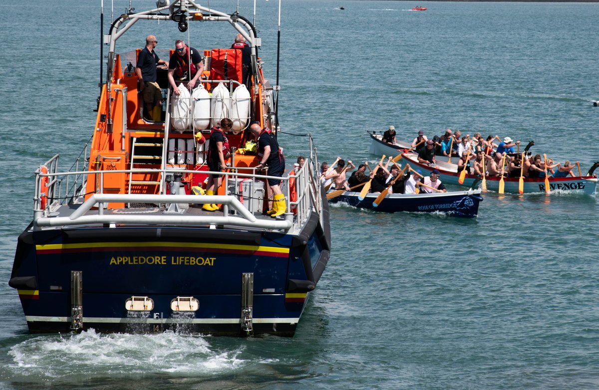 Caroline Hope (@caroline_hope_) on Twitter photo Is there any better way to spend the day then watching boats in the sun? The regatta started today and is on all week. <a href="/App_Ins_Regatta/">Appledore Instow Reg</a> #NorthDevon
appledoreinstowregatta.org.uk/home Is there any better way to spend the day then watching boats in the sun? The regatta started today and is on all week. <a href="/App_Ins_Regatta/">Appledore Instow Reg</a> #NorthDevon
appledoreinstowregatta.org.uk/home