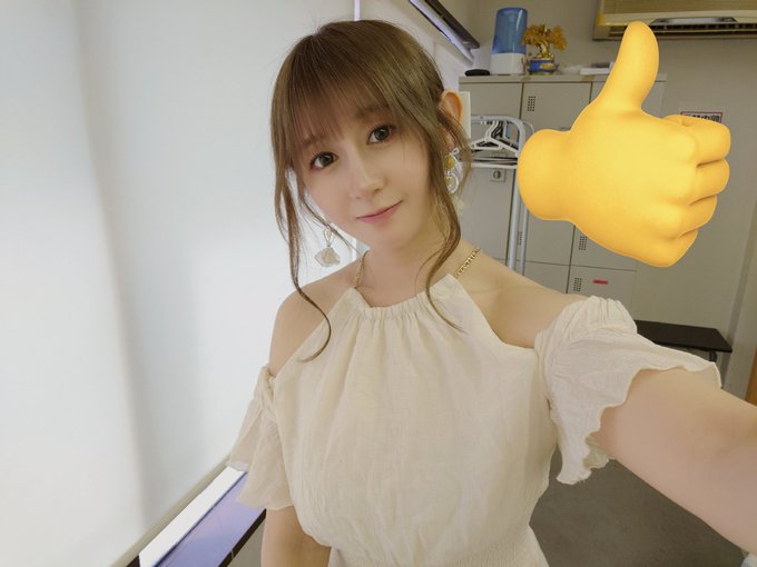 あずにゃんとのほろ酔いdeパーリーナイト、お越しくださった方々ありがとうございました！！！！ほろ酔いどころじゃなかった本当に😇😇 すっごく楽しかった酔ったー！！！！起きましたおはよう 次回からきっとタイトルが変わります。次回開催した際はまた是非よろしくお願いします😌😌 対あり！！！