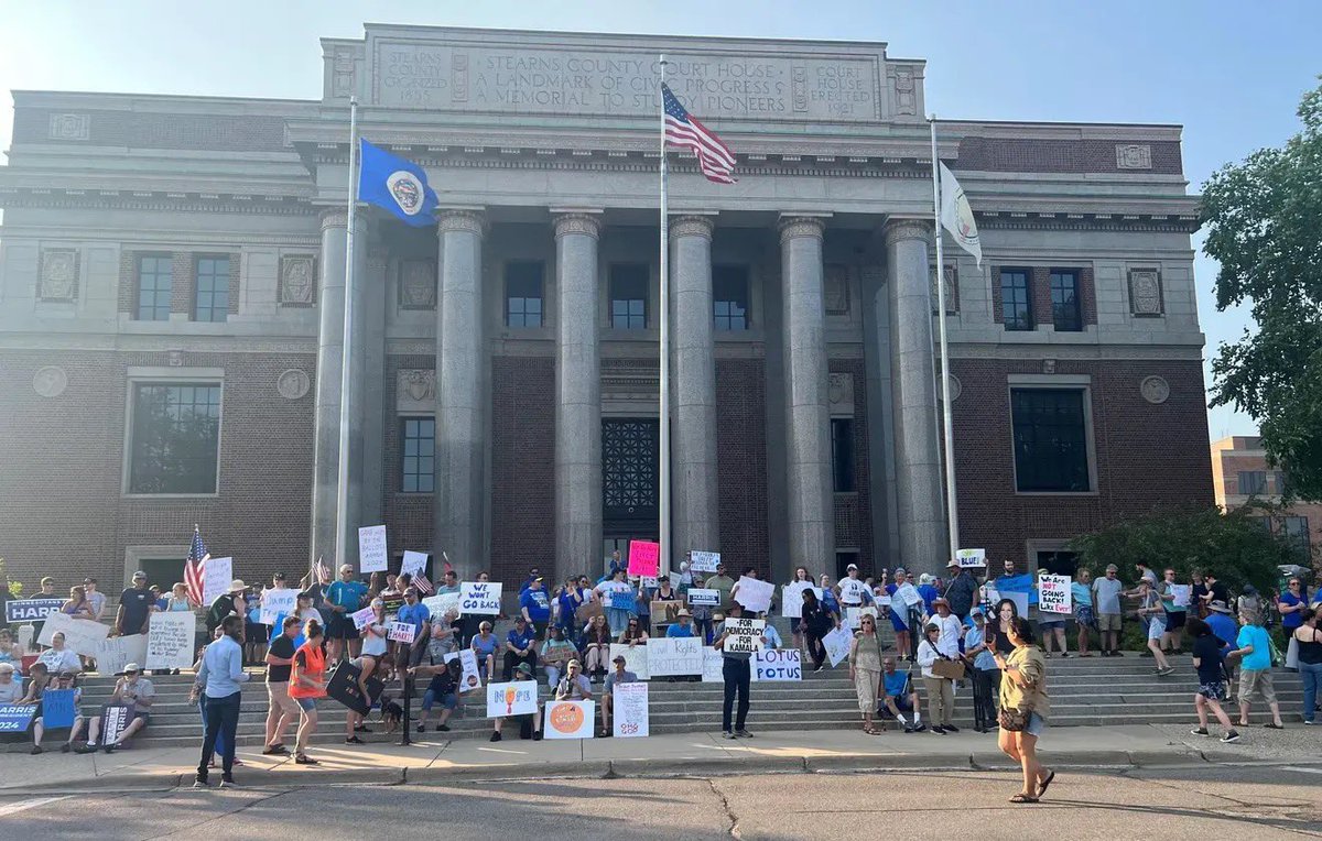Patrick Gage 🇺🇦🏳️🌈 (@gagepatrick) on Twitter photo St. Cloud showed up to say hate has no place in Minnesota. Trump doesn’t represent us! St. Cloud showed up to say hate has no place in Minnesota. Trump doesn’t represent us!