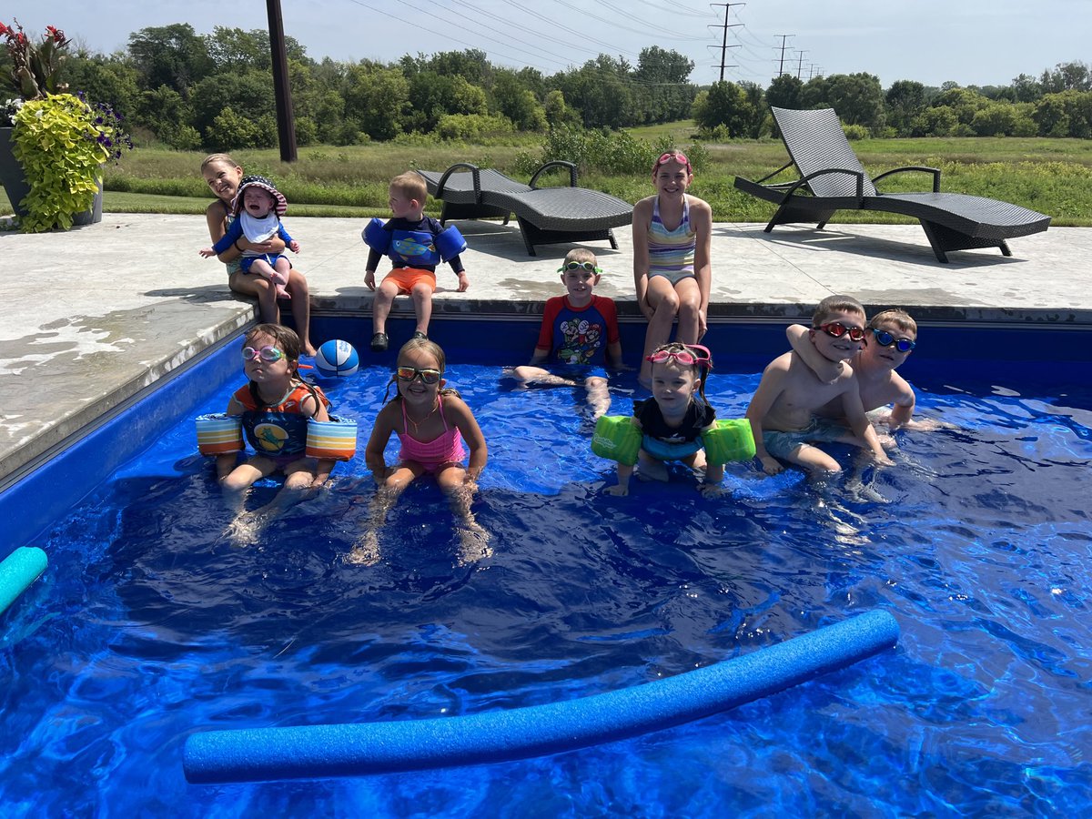 KerryGehrls's tweet photo. ⁦@_TheCup_⁩ the next generation anxiously awaiting the results of their dads “Big Golf Trip”!! https://t.co/oFsFsnLVbx