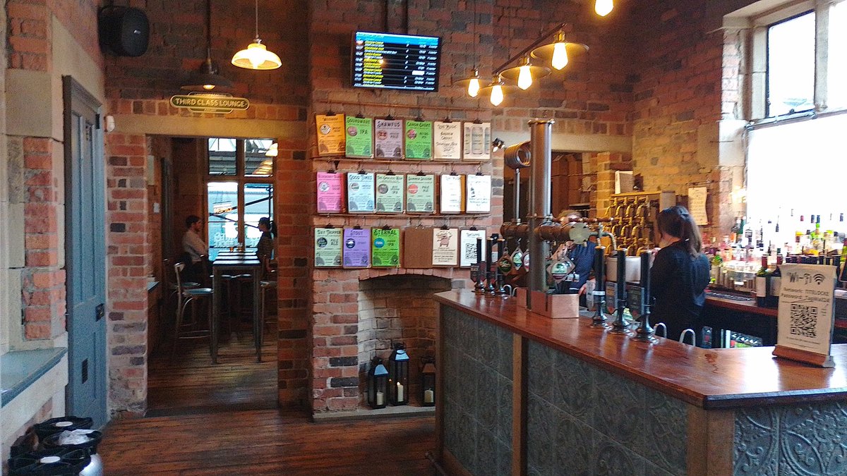 Tite &amp;  Locke - probably the best station pub in the UK. 
PS. I might be slightly biased #Lancaster <a href="/LancasterBrew/">Lancaster Brewing Co</a>