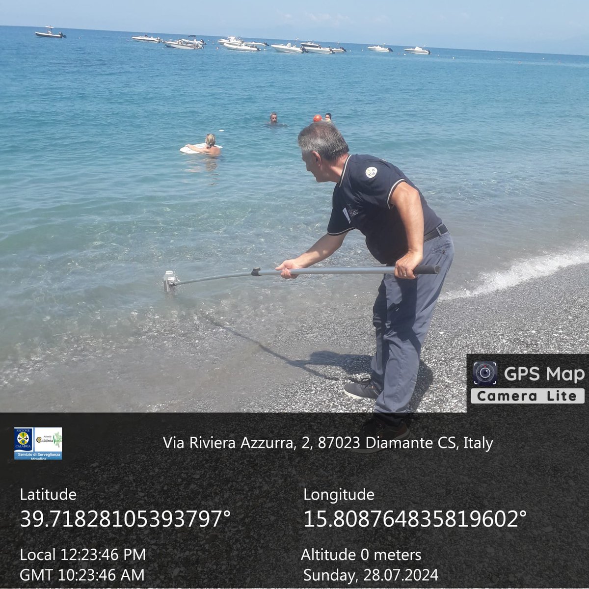 ArpaCalabria's tweet photo. #Arpacal domenica 28 luglio 🌊 al monitoraggio e ai controlli sul mare viene affiancato un’ulteriore attività di 🔬controllo sulle acque superficiali (corsi d’acqua) per:👉valutare la loro incidenza sulla qualità delle acque di balneazione. https://t.co/6l6BIUIUUX