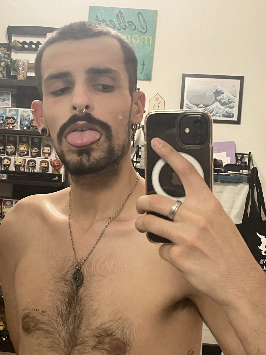 Lvm3nHist0ir3's tweet photo. 🦀 #LGBTQIAWeAreBeautiful https://t.co/f9UbHbvUEW
