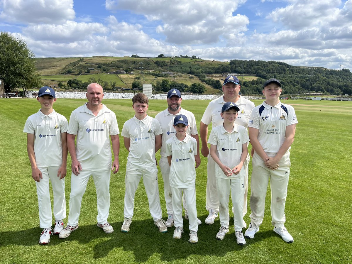 LowMoorHTCC's tweet photo. A very special day for Low Moor as 3 fathers got to play with their children at @BradshawCC. Jenks with Ryan/Maddie, Gelds with Riley/Taylor and Phil with Noah. Great memories made again. Thanks to Bradshaw for the spirit in which the game was played today. https://t.co/1vr8dvqLnF