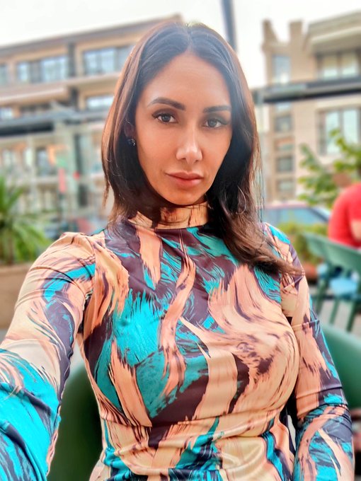 Vacation mood, activated! See you Tuesday night. https://t.co/EwLbu7Z7oD<a href="/tag/realloyalfans"class="tags"><span>#realloyalfans</span></a>