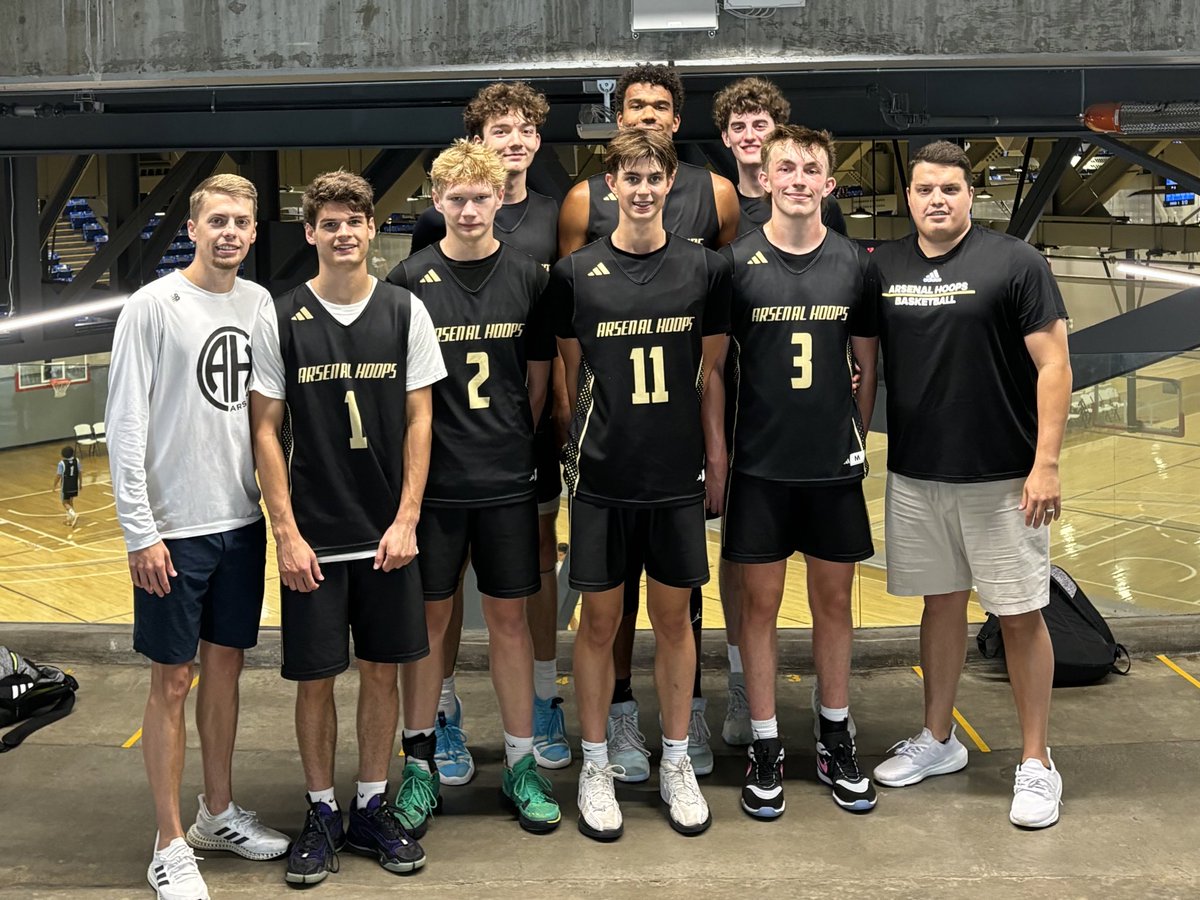 Last but not least - special thank you to our players and parents of our 17U 3SGB group. 

These guys played a national schedule and battled every step of the way. Couldn’t be more proud of how they represented our program. Special players who will all be INSTANT impact guys at