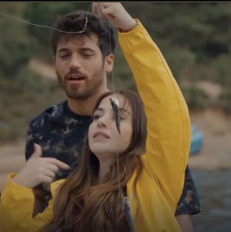 Bellos 

CanYaman&amp;ÖzgeGürel #CanYaman #ÖzgeGürel