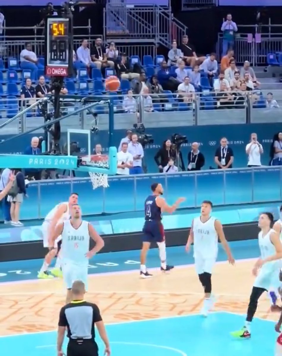 everyone watching the ball except him, cold