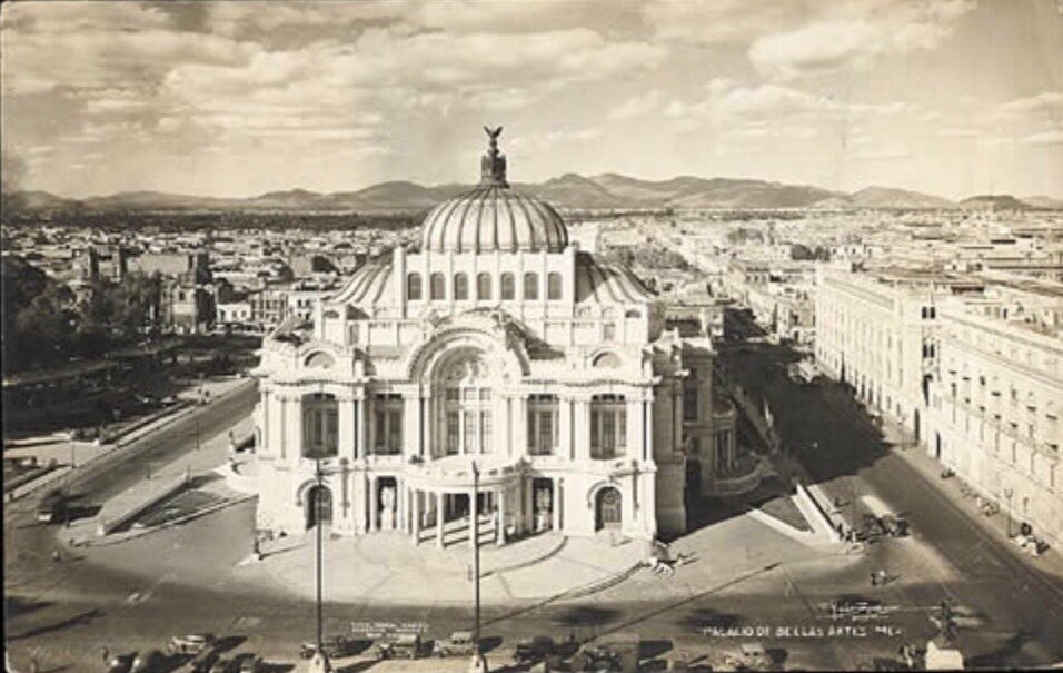 ElSlider's tweet image. “This is a beautiful country”, escribía Babe Ruth en las postales que enviaba a sus amigos en Estados Unidos mientras visitaba México en 1946 por invitación de Jorge Pasquel.