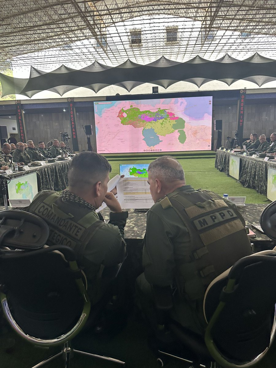 Estamos haciendo seguimiento permanente y en tiempo real de toda la situación nacional en el marco de la elecciones presidenciales. Vemos mucha participación ciudadana, un civismo admirable, así como orden y paz. ¡Seguimos adelante con la ejecución impecable del Plan República!