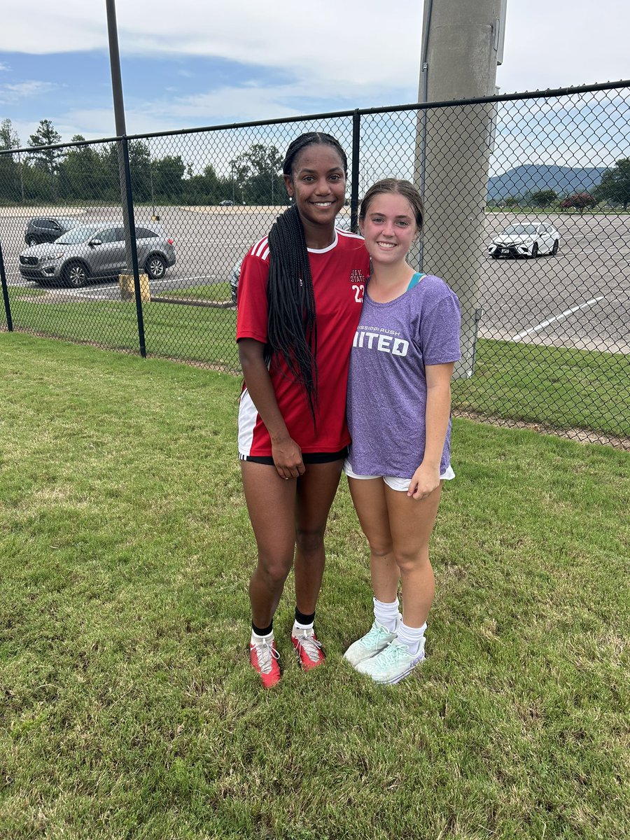 Best time at the <a href="/JaxStateSOC/">𝗝𝗮𝘅 𝗦𝘁𝗮𝘁𝗲 𝗦𝗼𝗰𝗰𝗲𝗿</a> camp! Thank you Coach Sean for the invite !!