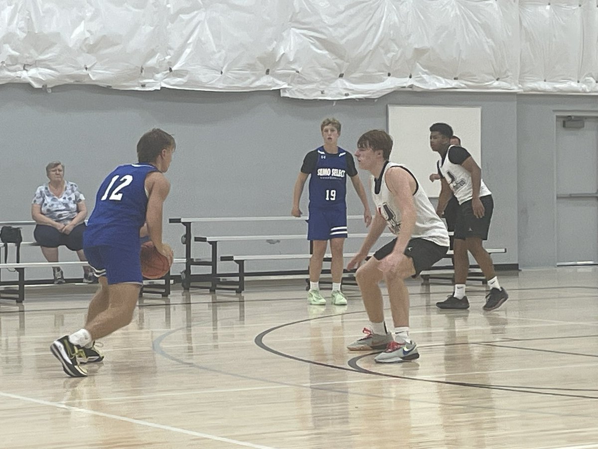 Prep Hoops Missouri (@prephoopsmo) on Twitter photo With 4:30 left to play <a href="/2027SemoUnited/">Semo United 2027</a> leads <a href="/SemoSelect/">SEMO Select Basketball</a> 54-51 in the 15U championship game. We got a good one With 4:30 left to play <a href="/2027SemoUnited/">Semo United 2027</a> leads <a href="/SemoSelect/">SEMO Select Basketball</a> 54-51 in the 15U championship game. We got a good one