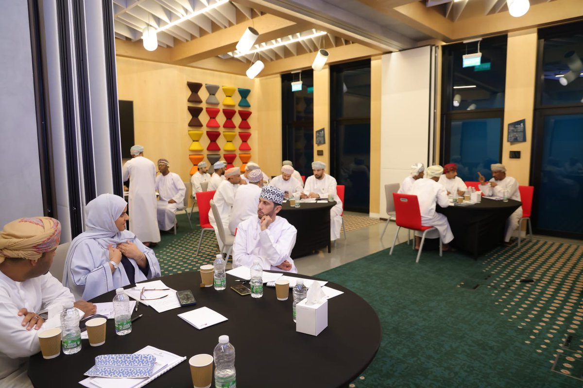 مشاركتي اليوم لورشة إدارة المؤسسات الرياضية الحديثة من تنظيم <a href="/mcsy_om/">وزارة الثقافة والرياضة والشباب - سلطنة عُمان</a> (مركز إعداد القادة) تنفذه أكاديمية السجى الدولية  ٢٨_٣٠ /٧ يحاضر فيها المدرب <a href="/Rashid_alhamdni/">Rashid alhamdani </a> بحضور كوكبه من الكفاءات من الانديه الرياضية وادارات الوزاره بالمحافظات.