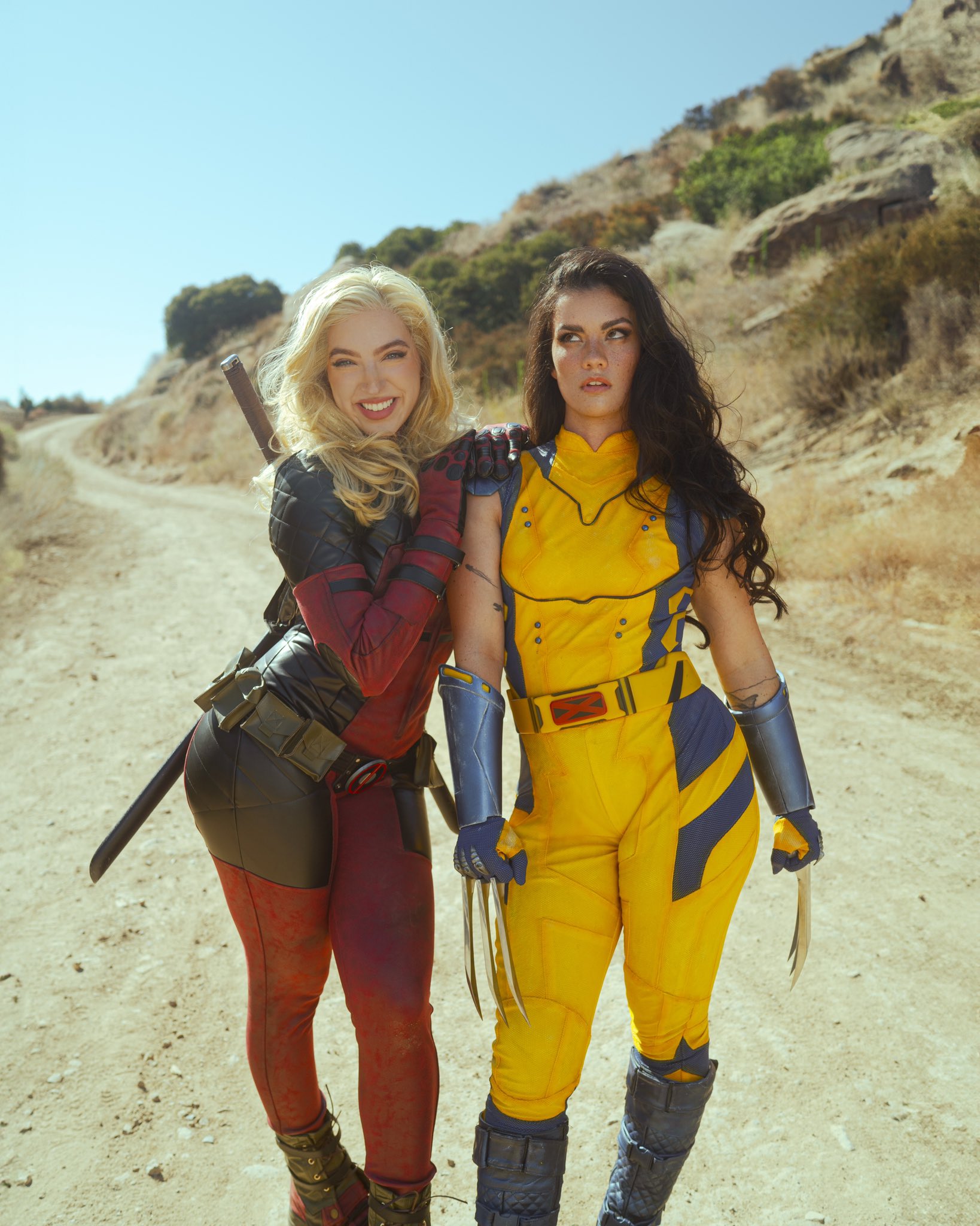 1 pic. Deadpool x Wolverine with @ZOOGIRLQ ❤️⚔️💛 #DeadpoolAndWolverine https://t.co/XyjIUbcuJC