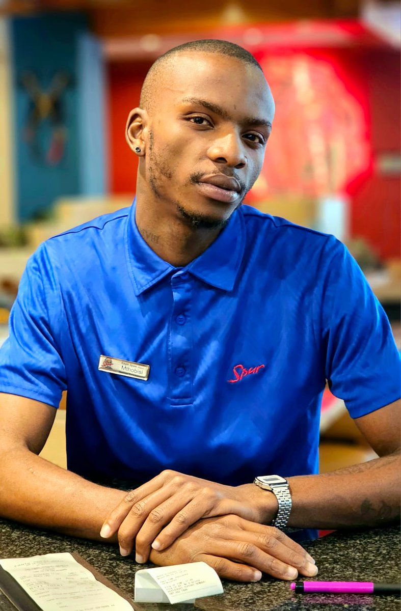 Paul_freeman_1's tweet photo. If I serve you will you Tip ?☺
#KaizerChiefs
#only16 #Tip
#Paris2024 https://t.co/GBZm8RzSIP