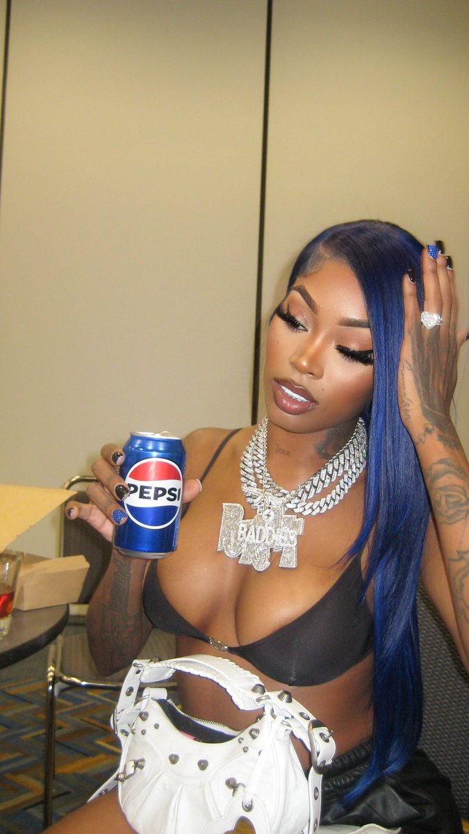 ASIAN DOLL 🧚🏾‍♀️ tweet media