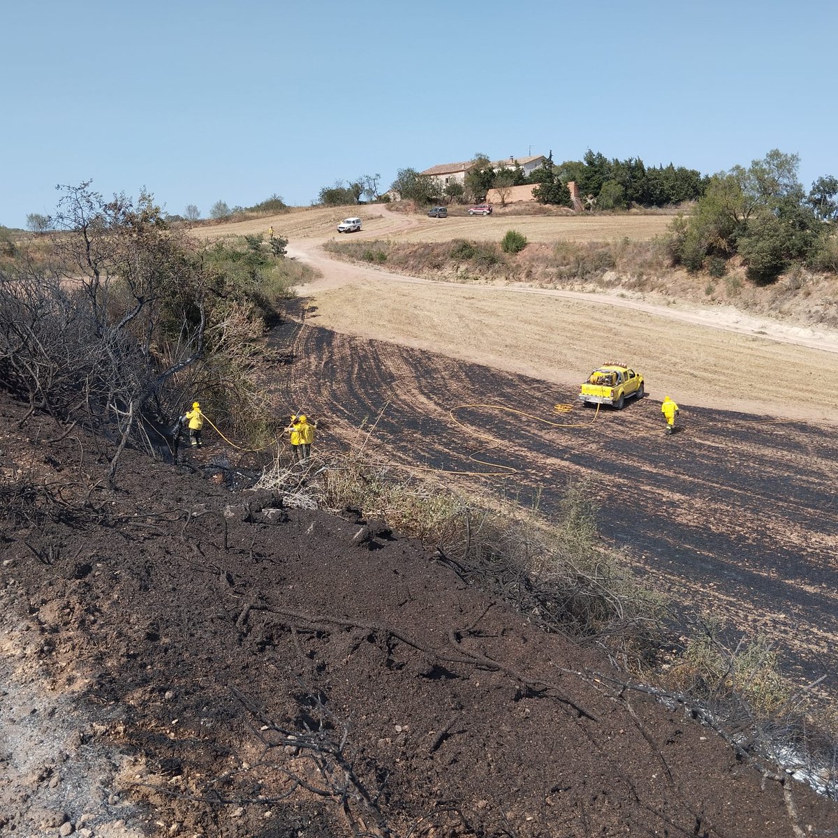 meteollac (@meteollac) on Twitter photo Algunes fotografies de l'incendi d'aquesta tarda al municipi de #Mediona. Bona feina a tots els equips d'extinció que hi han participat!
📸 <a href="/ADF_Llacuna/">ADF Llacuna</a> - <a href="/semallac/">Josep M. A.D.F.</a> Algunes fotografies de l'incendi d'aquesta tarda al municipi de #Mediona. Bona feina a tots els equips d'extinció que hi han participat!
📸 <a href="/ADF_Llacuna/">ADF Llacuna</a> - <a href="/semallac/">Josep M. A.D.F.</a>