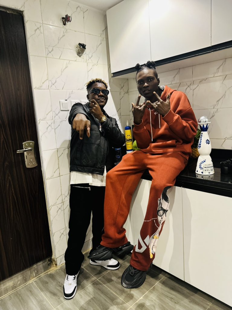 Pitoflex_'s tweet photo. Show time! 🐈‍⬛ we ready 🫵🏿 https://t.co/tg5XNVX7xI