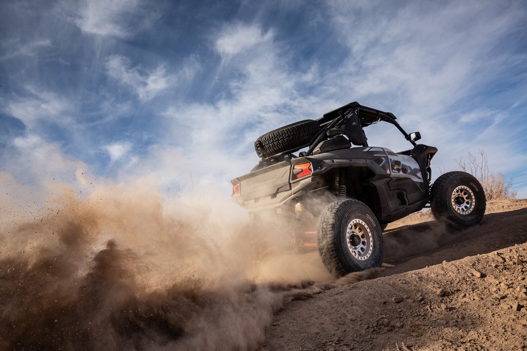 TensorTire's tweet image. Race proven tire technology, like the DSR's evolved closed tread pattern, increased number of biting edges and ribbed sidewalls, help #TeamTensor racers and enthusiasts alike reach their destination 💪🏁⁠
⁠
👉️ Shop the DSR tire: tensortire.com/collections/ti…
⁠
#TensorTire