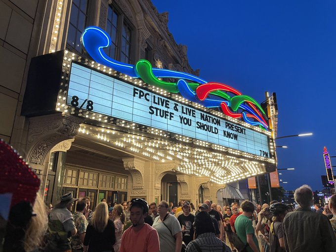 Finally got to see @RiffTrax LIVE! What a fantastic evening- loved this crowd! Thank you @ErikToddPhoto<a class="tags" target="_blank" title="On Twitter" href="/?out=eyJ0eXAiOiJKV1QiLCJhbGciOiJIUzUxMiJ9.eyJpYXQiOjE3MjY0NjU0MDMsImlzcyI6InR3cG9ybnN0YXJzLmNvbSIsIm5iZiI6MTcyNjQ2NTQwMywiZXhwIjoxNzU4MDAxNDAzLCJyZWRpcmVjdF91cmwiOiJodHRwczovL3R3aXR0ZXIuY29tL1JpZmZUcmF4In0.pU2cz6i21JSCRdJKBiwBQ4NzrKH2B4igFZxzQhzZSmUMYHrUvZAndYBMq_uGB2xz6i6n8XXEokaKf_XMmzlmaA">@RiffTrax</a>