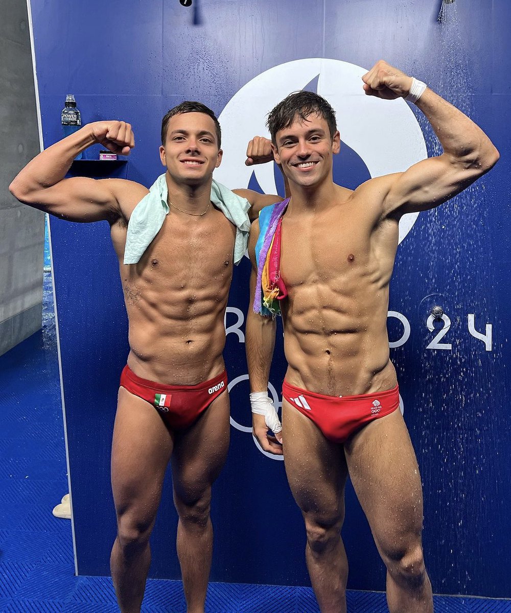 Kevin Muñoz e Tom Daley em nova foto juntos. 💪🏼