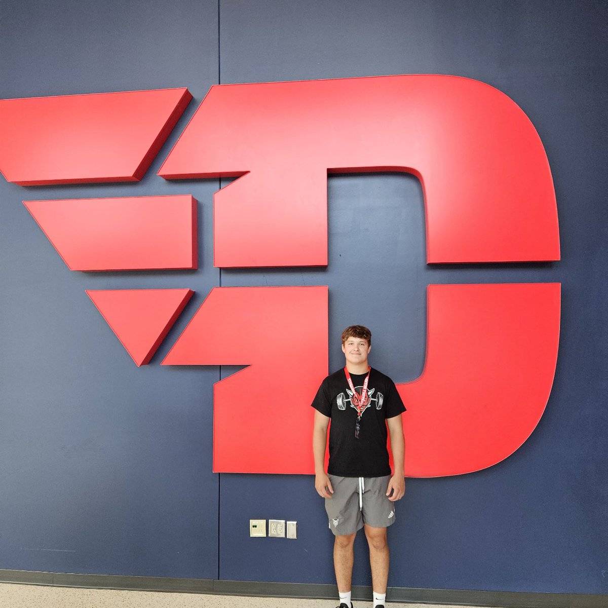 Max Fogle tweet media