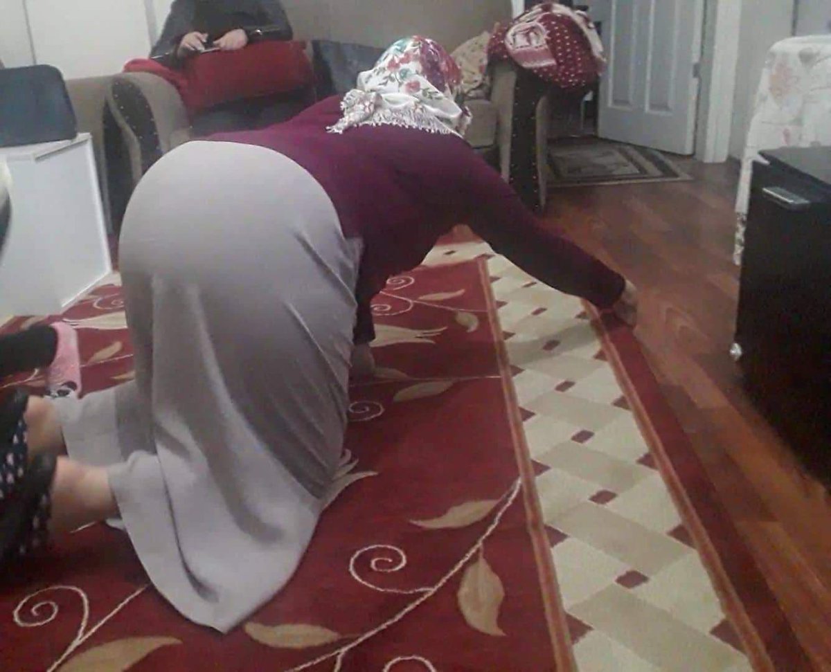Annesi böyle olan varmi yazsin bana