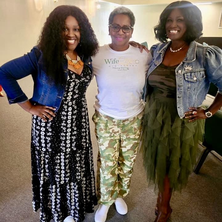 TheDrDawn's tweet photo. ๐คโจ It was an honor to return as moderator for this yearโs #WifeLife Ministryโs annual two-day conference focused on saving the family!
#WifeLifeMinistry #TheDrDawn #CertifiedLifeCoach #Moderator #TheCommunicationCoach #Speaker #Author #Media https://t.co/1yfydUy6UU
