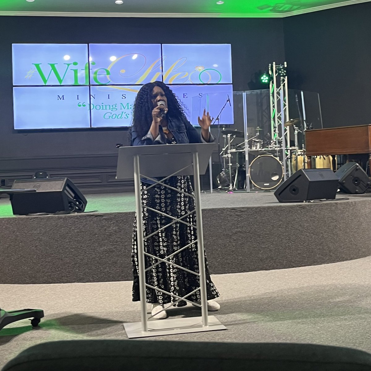 TheDrDawn's tweet photo. ๐คโจ It was an honor to return as moderator for this yearโs #WifeLife Ministryโs annual two-day conference focused on saving the family!
#WifeLifeMinistry #TheDrDawn #CertifiedLifeCoach #Moderator #TheCommunicationCoach #Speaker #Author #Media https://t.co/1yfydUy6UU