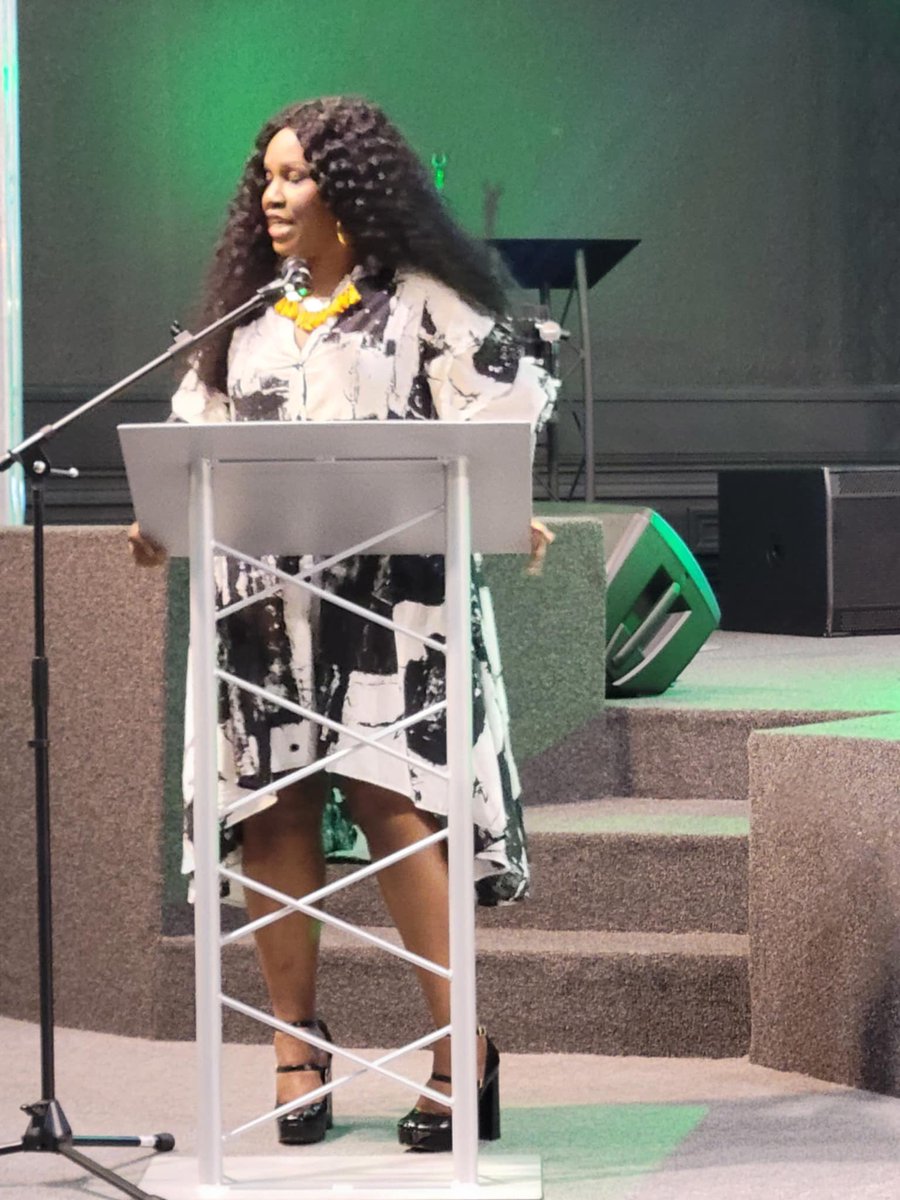 TheDrDawn's tweet photo. ๐คโจ It was an honor to return as moderator for this yearโs #WifeLife Ministryโs annual two-day conference focused on saving the family!
#WifeLifeMinistry #TheDrDawn #CertifiedLifeCoach #Moderator #TheCommunicationCoach #Speaker #Author #Media https://t.co/1yfydUy6UU