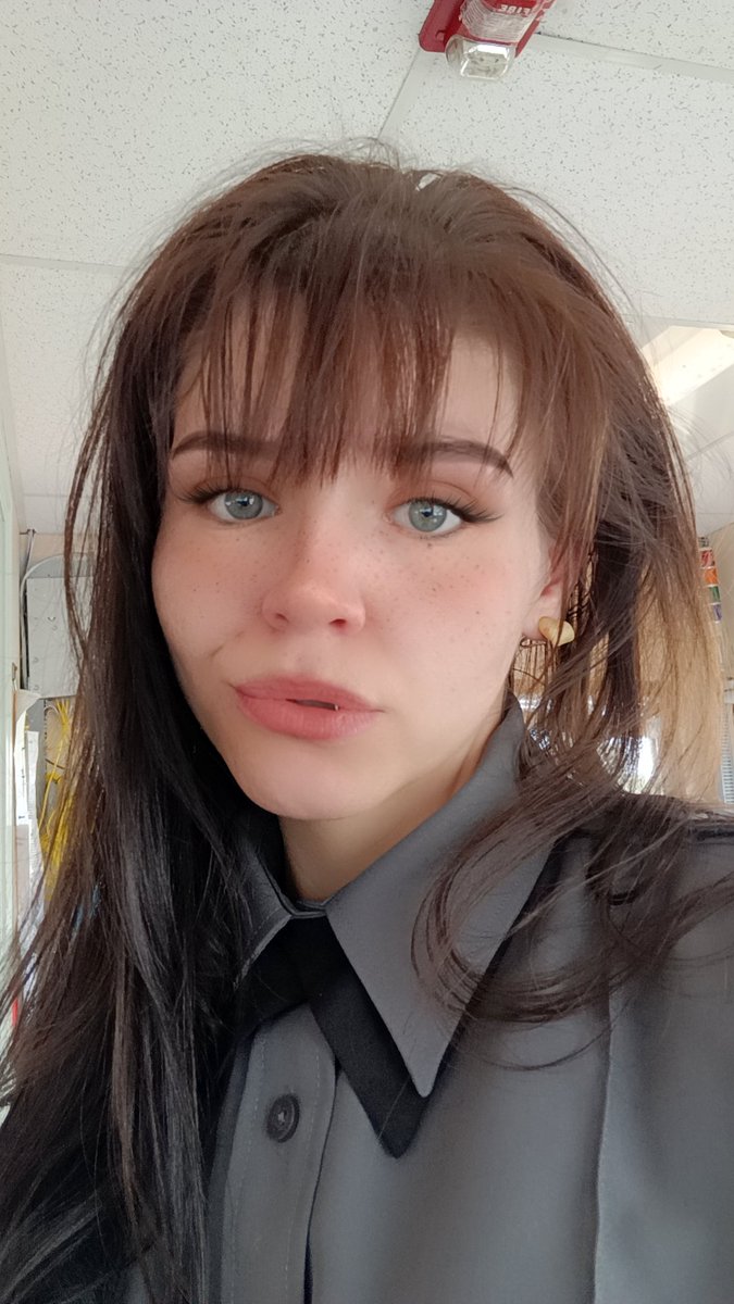 chithulu1997's tweet photo. Silent send Sunday 🥵🤤 Fund my shopping trip tonight because I'm hot 👑  🔥 🔥 👑 #Findom #femdom #Princess #Goddess #silentsendsunday #Misstress #Dominatrix #paypig #cashslave #hotbitch #payfor #spoil #shopping #bdsm #footgodess #worship #cute #milf #greeneyes #missouri #payme https://t.co/oQNfuFilio