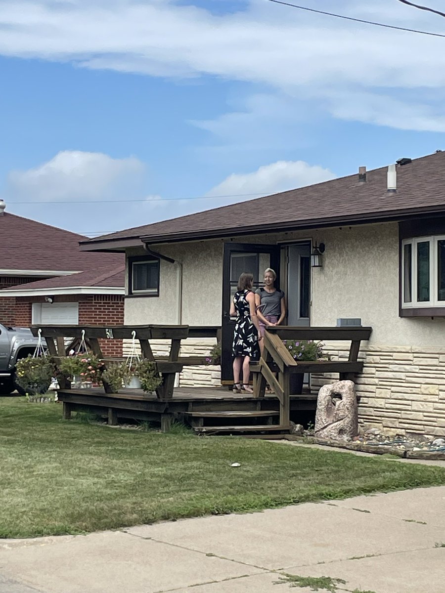 StaceyforWI's tweet image. Out knocking doors in the Village of Stoddard!