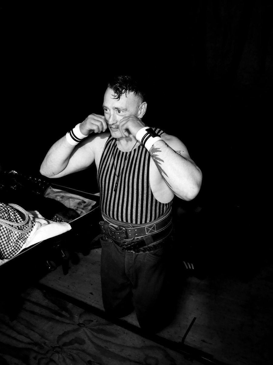 Stunning show at <a href="/TheMillBanbury/">The Mill Arts Centre</a> on Friday - always soo much fun bringing the show back to Banbury and the 'Mill at Woodgreen' was a wonderful home from home! 

We'll be back in November for some spooky, sexy fun!!!