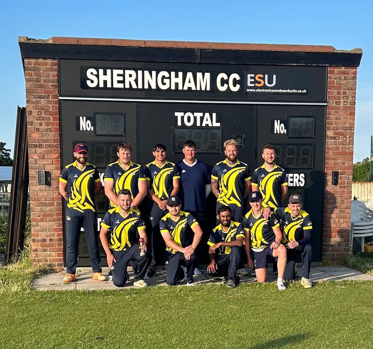 Sheringham T20 blast winners 🏏 

We beat Aylsham in first semi final chasing 123 in 17 overs. We then beat Sheringham in the final by 40 runs after setting 156.

Great day put on by <a href="/SheringhamCC1/">Sheringham CC</a> 🙌🏻