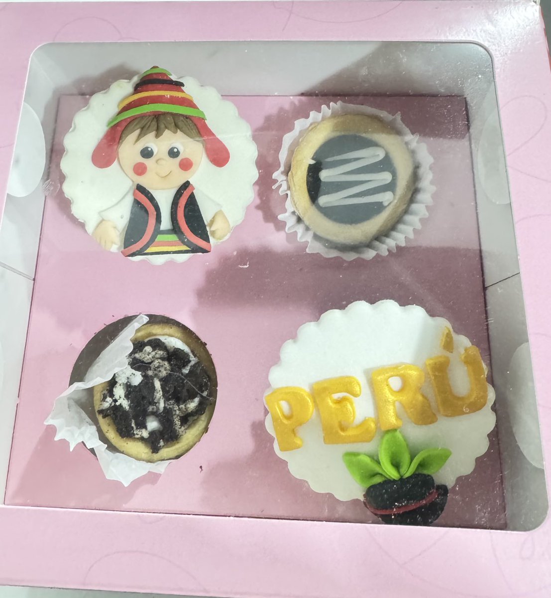 FELIZ DIA DE LA INDEPENDENCIA!
FELIZ 28 De Julio!
V I V A.     PERÚ.   🇵🇪