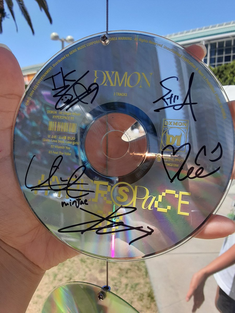noodleheadryan's tweet photo. Love kcon <333
#KCONLA2024 #FANSQUARE @kconusa @KCON_official https://t.co/EsaZzD4meX