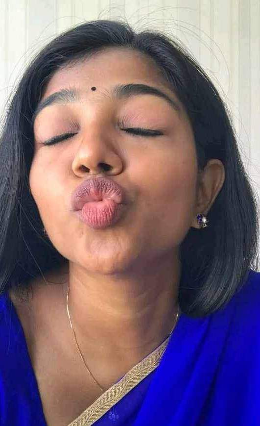 Mu4923Mulla's tweet photo. Good night hot dreams😴💭 💋💋 शुभ रात्रि दोस्तों  #kissme #KiSSKiSS #desi https://t.co/4KpuYbhY5e
