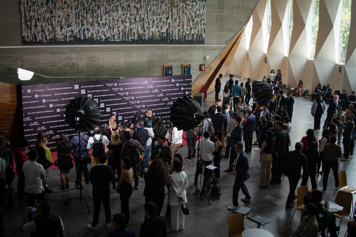 🎬 #ElCantoral fue el espacio que Quintero Crew, productora de Jair Quintero y Darynka del Cid escogieron para su presentación oficial y la grabación de su intro con la Orquesta Sinfónica Nacional.

👉 Aquí algunas imágenes de este importante evento.