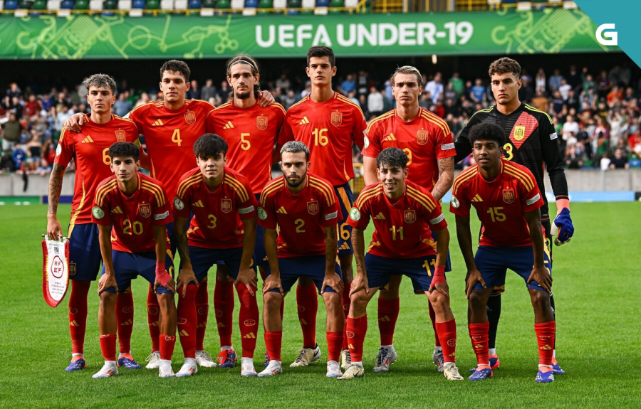 En Xogo tvG2 (@enxogo_tvg2) on Twitter photo 𝐂𝐀𝐌𝐏𝐈𝐎𝐍𝐒 𝐒𝐔𝐁𝟏𝟗
🥇 A selección española sub 19, co galego David Mella <a href="/davidmella11_/">David Mella</a>, gaña o campionato de Europa
🇪🇸 2-0 🇫🇷
⚽️ Iker Bravo 41' Jacquet 69'pm 𝐂𝐀𝐌𝐏𝐈𝐎𝐍𝐒 𝐒𝐔𝐁𝟏𝟗
🥇 A selección española sub 19, co galego David Mella <a href="/davidmella11_/">David Mella</a>, gaña o campionato de Europa
🇪🇸 2-0 🇫🇷
⚽️ Iker Bravo 41' Jacquet 69'pm