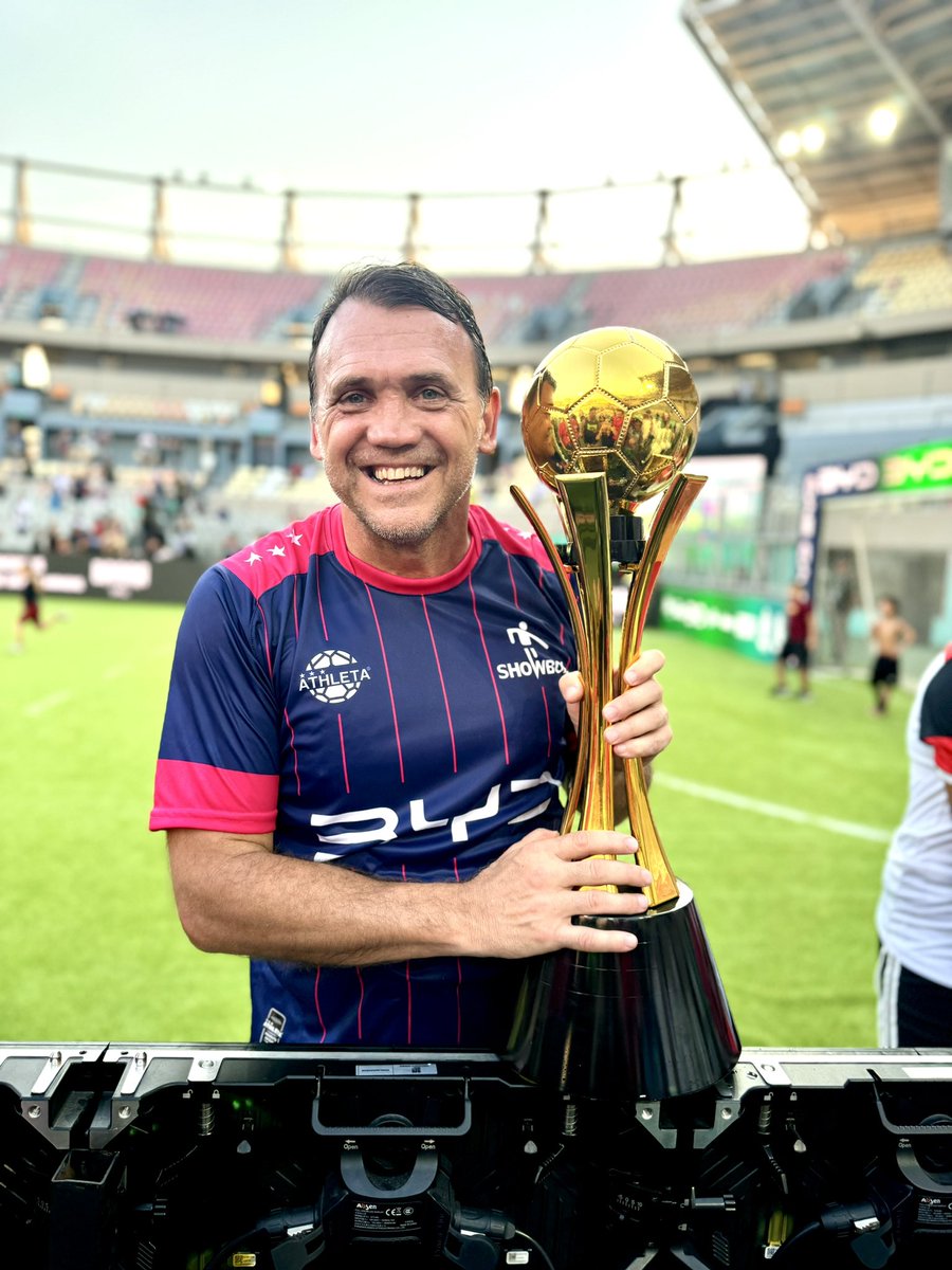 Petkovic10's tweet image. Tem coisas na vida que fazem seu sorriso se manter igual 🏆
Valeu @shoowbol
#Petkovic #shoowbol #futebol