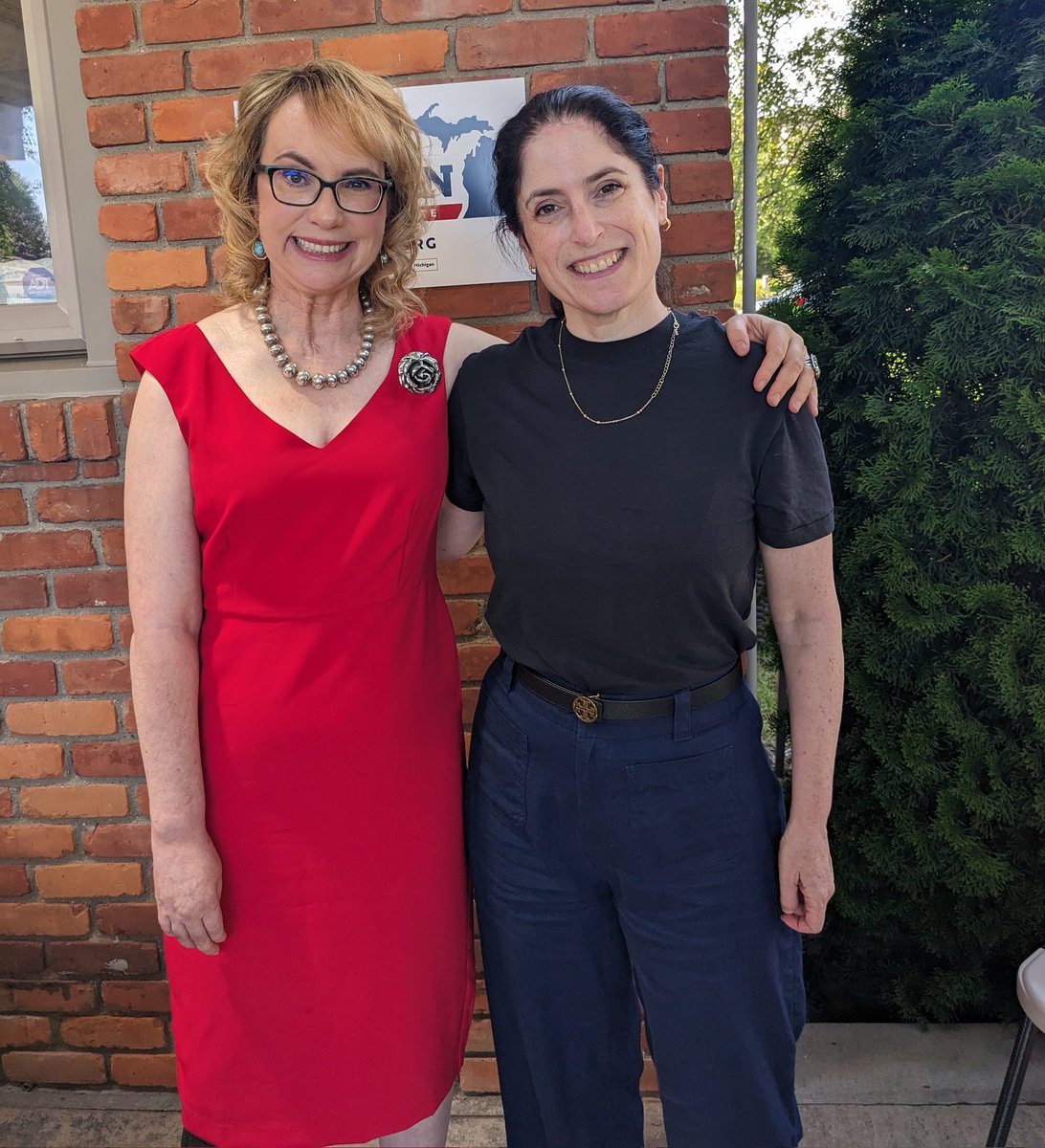 Today I had the privilege of meeting <a href="/GabbyGiffords/">Gabrielle Giffords</a>—a leader, a brave patriot, &amp; a whip-smart woman who we're lucky to have on team democracy. #WeWontGoBack