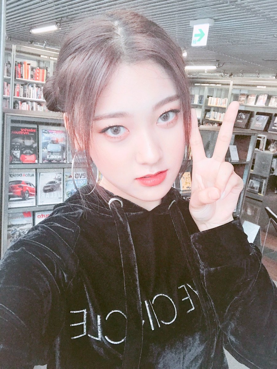 updateschoerry's tweet photo. https://t.co/tzxYjTK4I6