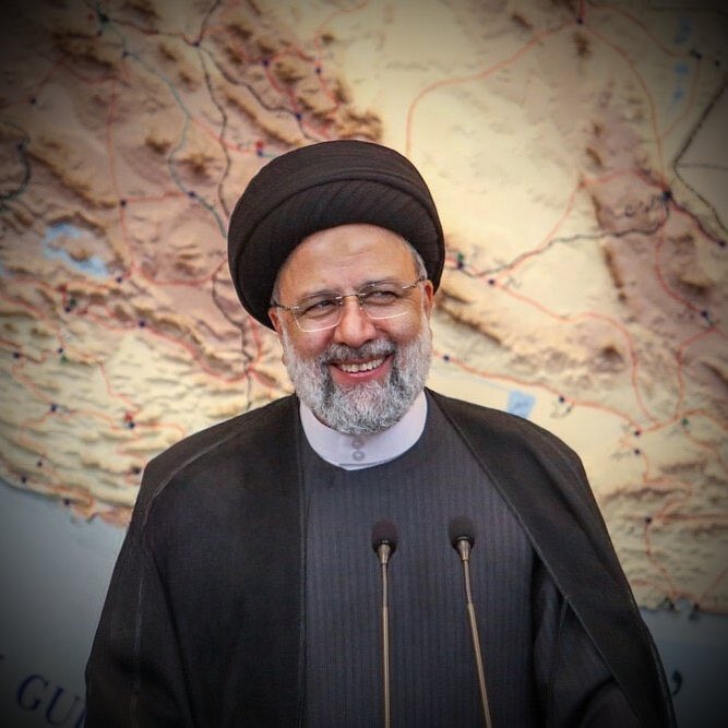 mokhtare_x's tweet photo. به عشق سید عزیز شهید فالو کنید که هم دیگه رو پیدا کنیم و اهالی حق دور هم جمع بشیم .
من تازه واردان. اگر لطف کنید ریت بزنید بیام بالا ممنونتون می شم. 
#حمايت_انقلابى 
#فالوبک_فوری 
#فالوبک_تضمیمی https://t.co/FeFlygroQ6