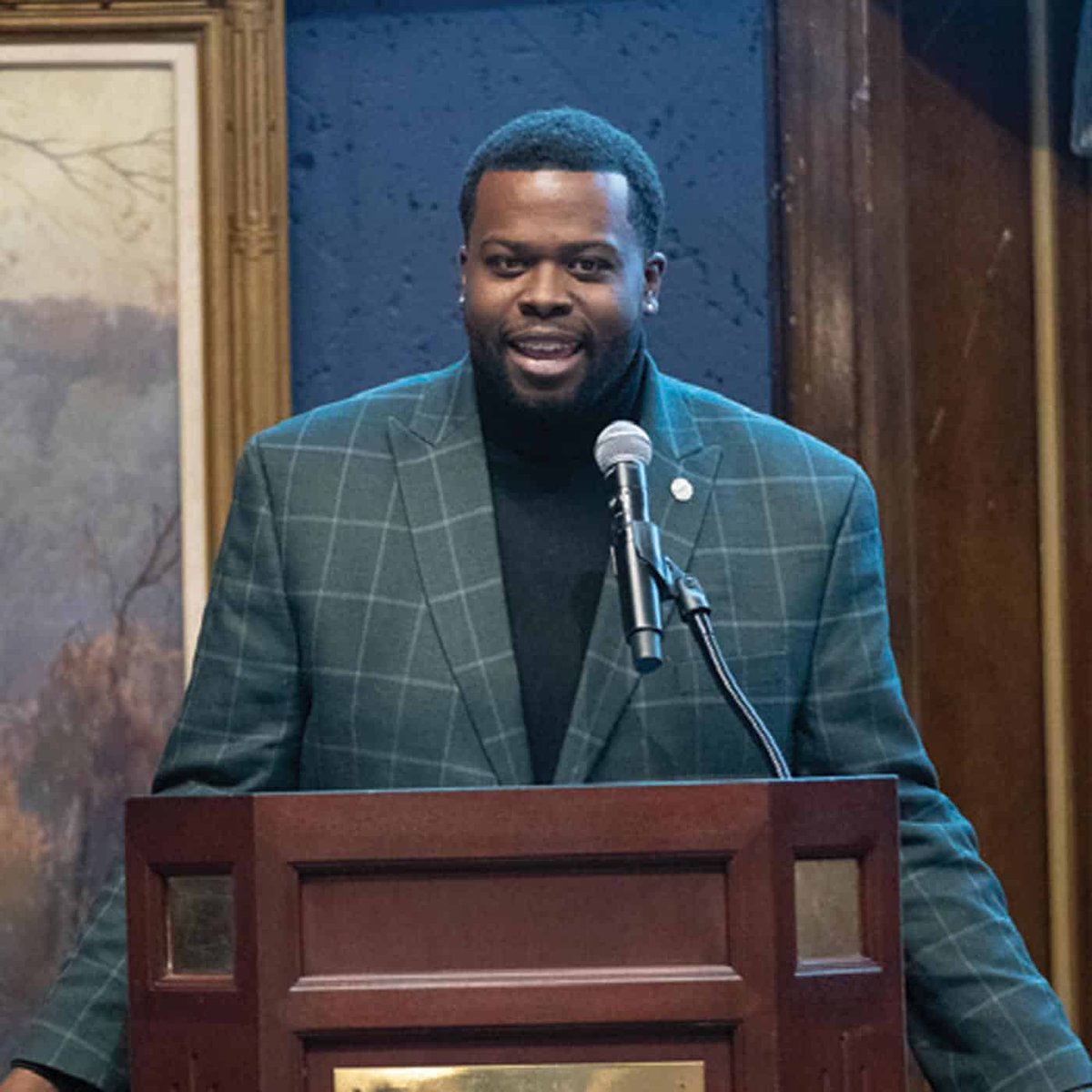 TheNSWeekend's tweet photo. The @ulbgc65 hosted its 27th fundraiser, the Wine Dinner at the Union League Club in downtown Chicago. The benefit raised more than $200,000 to continue high-quality afterschool programming. https://t.co/6TvDYmaLta
Photography: Nasir Johnson https://t.co/DXhT4Xk1VK